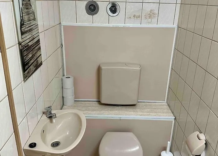 Apartment Geraeumig, Ruhig, Stadtnah, Naehe Europapark