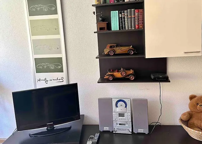 Apartment Geraeumig, Ruhig, Stadtnah, Naehe Europapark